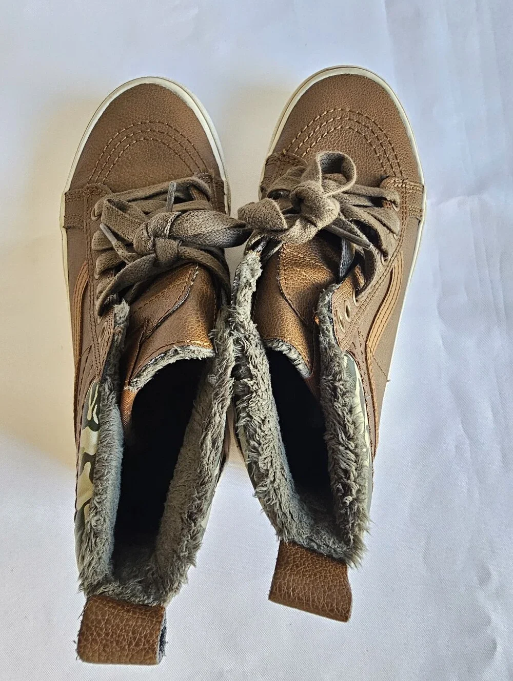 Vans Brown High-Top Kids Sneakers with Camo Collar